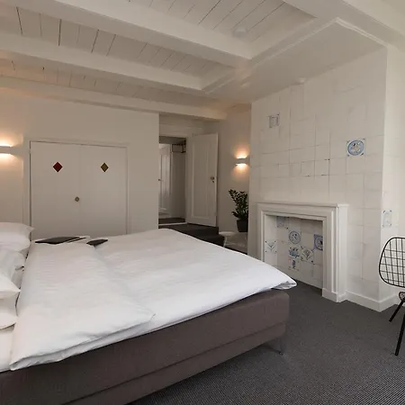 Bed And Breakfast * Amsterdam